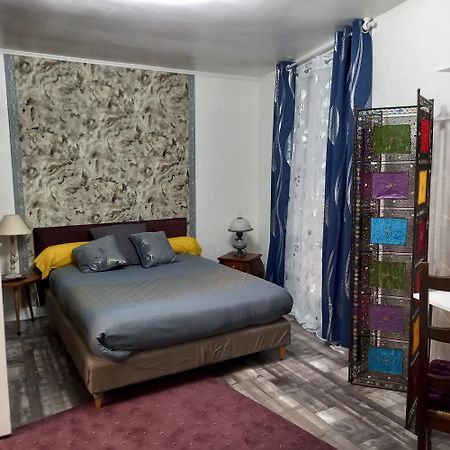 Une Chouette Maison Arcay  ภายนอก รูปภาพ